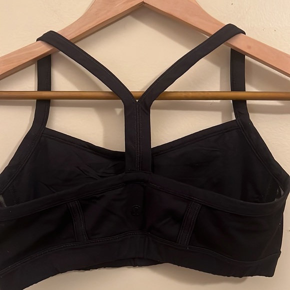 Lululemon Power Y Sport Bra in Black & Mint Stripe - Picture 3 of 5